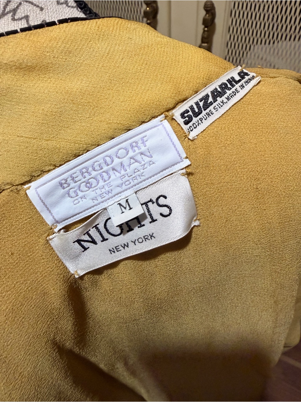 Vtg Bergdorf Goodman Nights New York Gold Sequin Silk Blazer Jacket — image 4 of 4